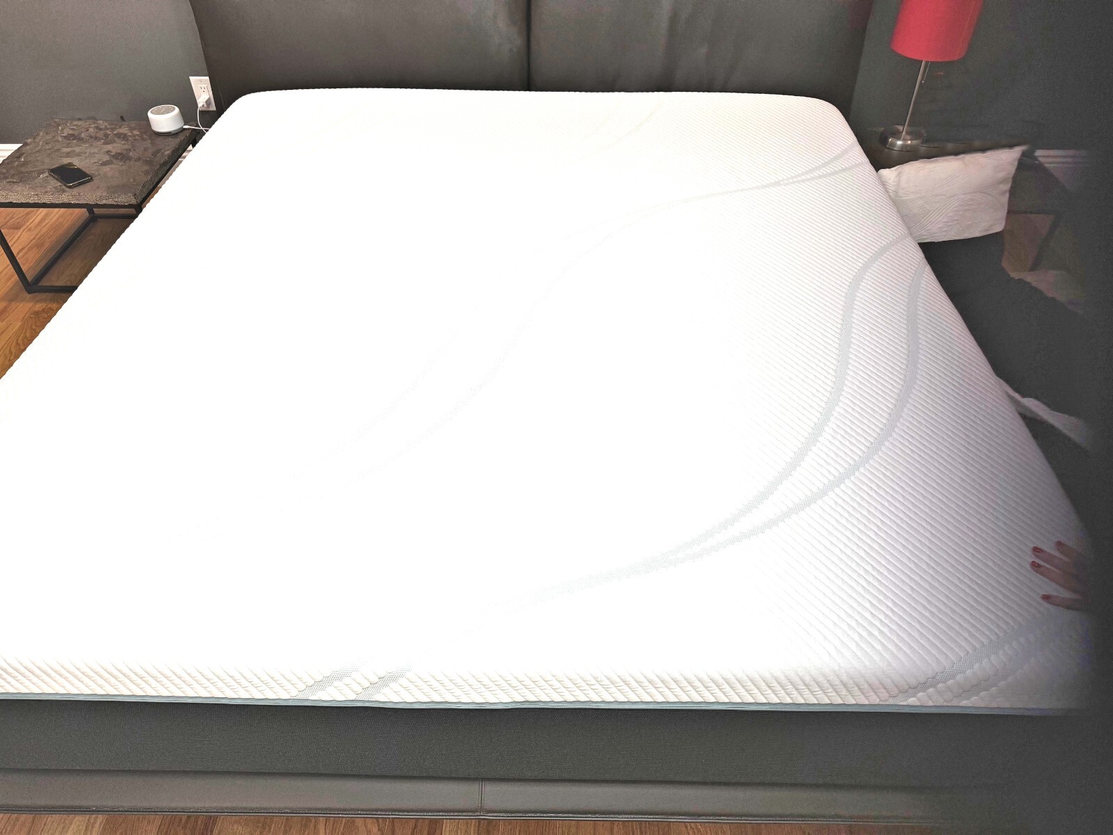 TEMPUR-Pro Adapt King Size 12″ Medium Memory Foam Mattress Prime MINT CONDITION