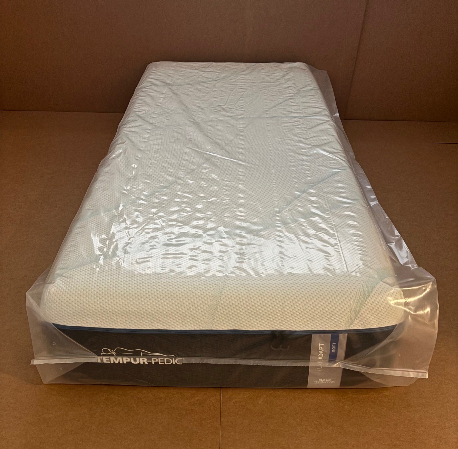 Tempurpedic LuxeAdapt Soft Twin XL Mattress Luxe Adapt MSRP $4199