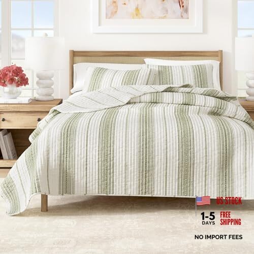Striped Quilt Set – 3-Piece Full/Queen Size Full / Queen Cream/Green