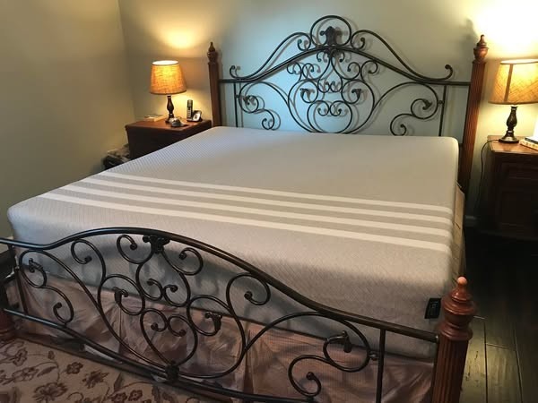 Leesa Original Mattress – Sanitized & Recompacted – Multi Sizes – Free Delivery