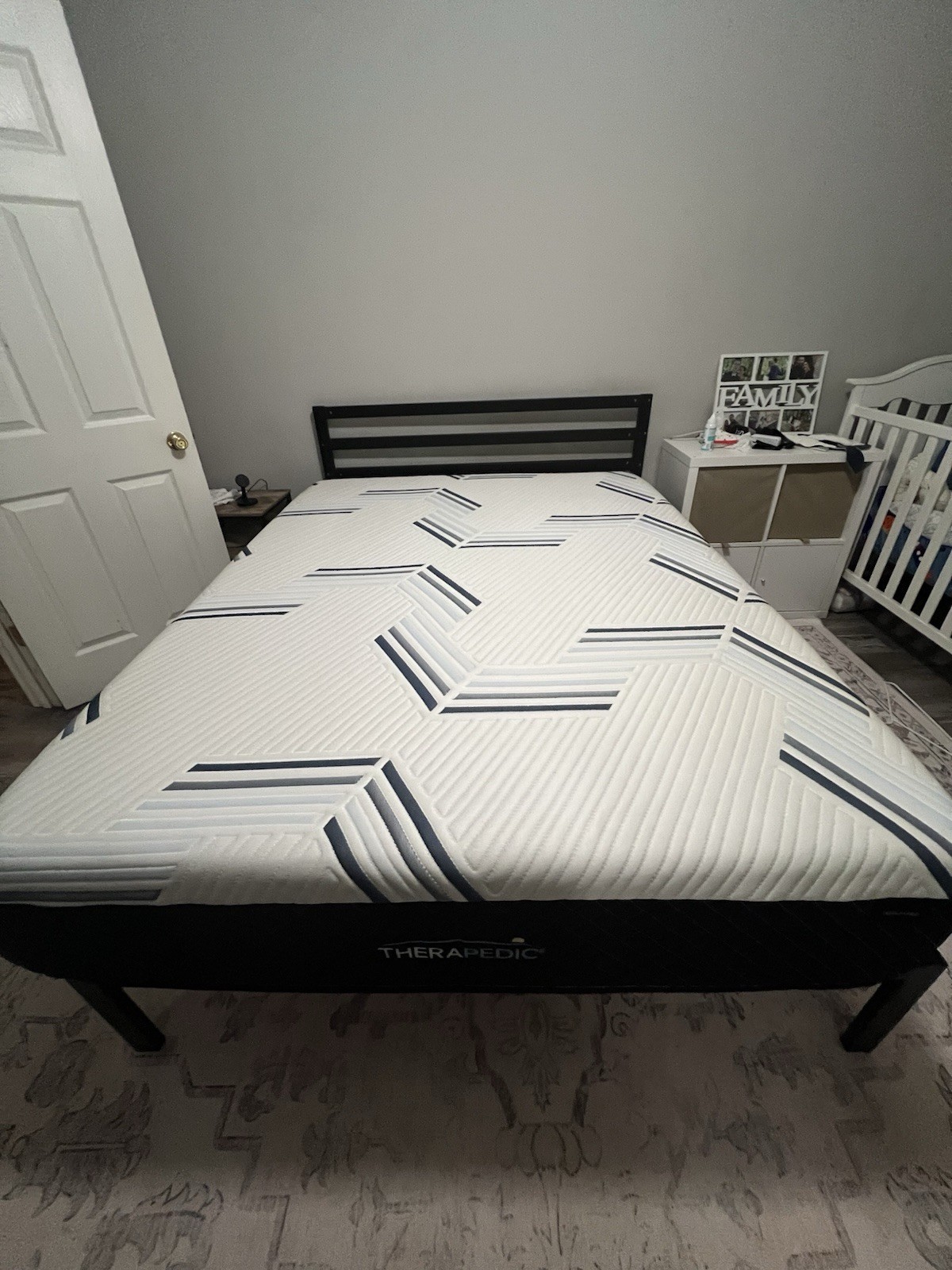 Therapedic Milford Queen Firm Mattress Quilted Fabric Cover Geometric Pattern