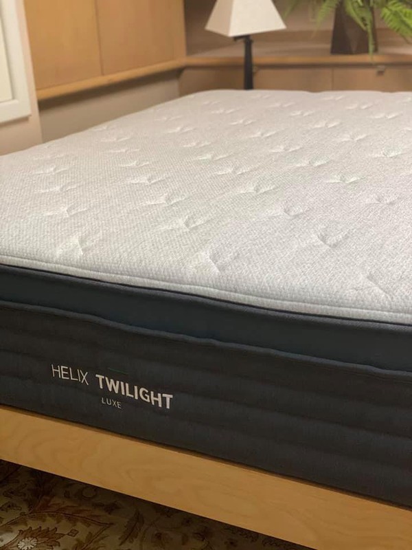 Helix Twilight Luxe Mattress QUEEN / FREE Delivery