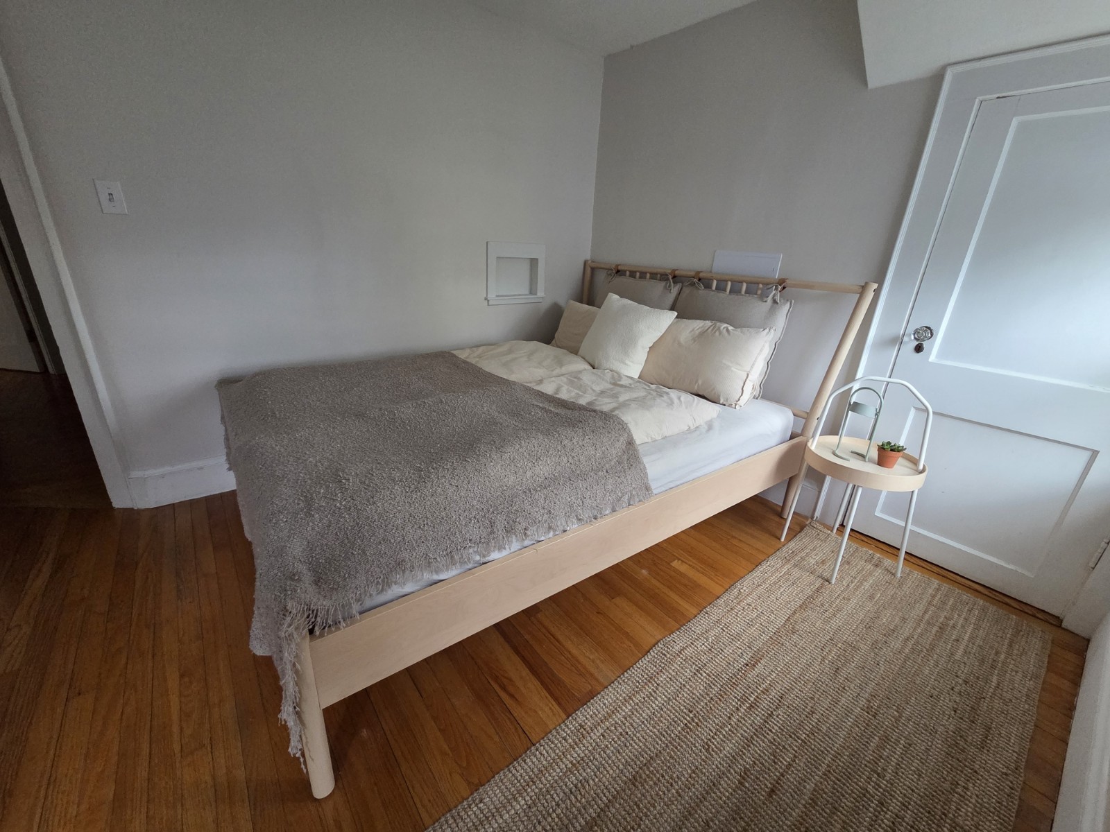 IKEA spring mattress, Queen Size, medium firm (HAUGESUND)