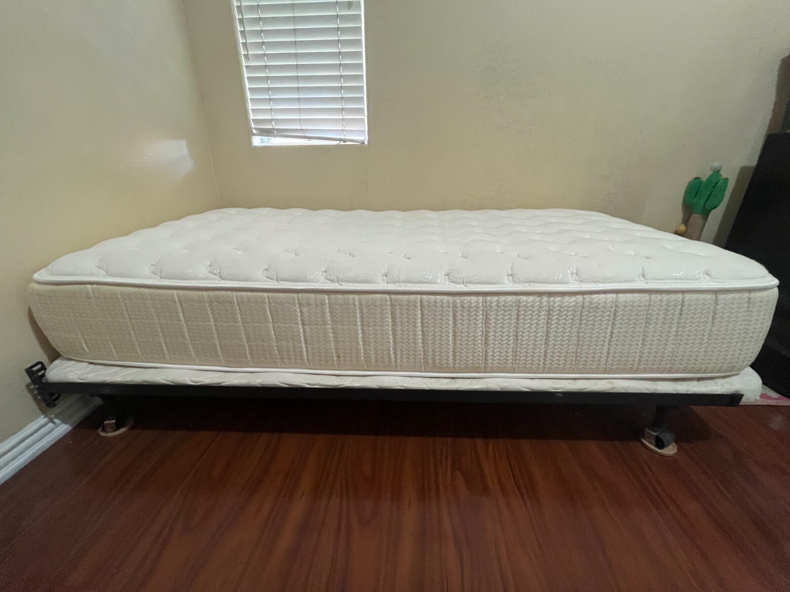 10″ Serta Perfect Sleeper Twin Sized Mattress, Metal Bed Frame Included