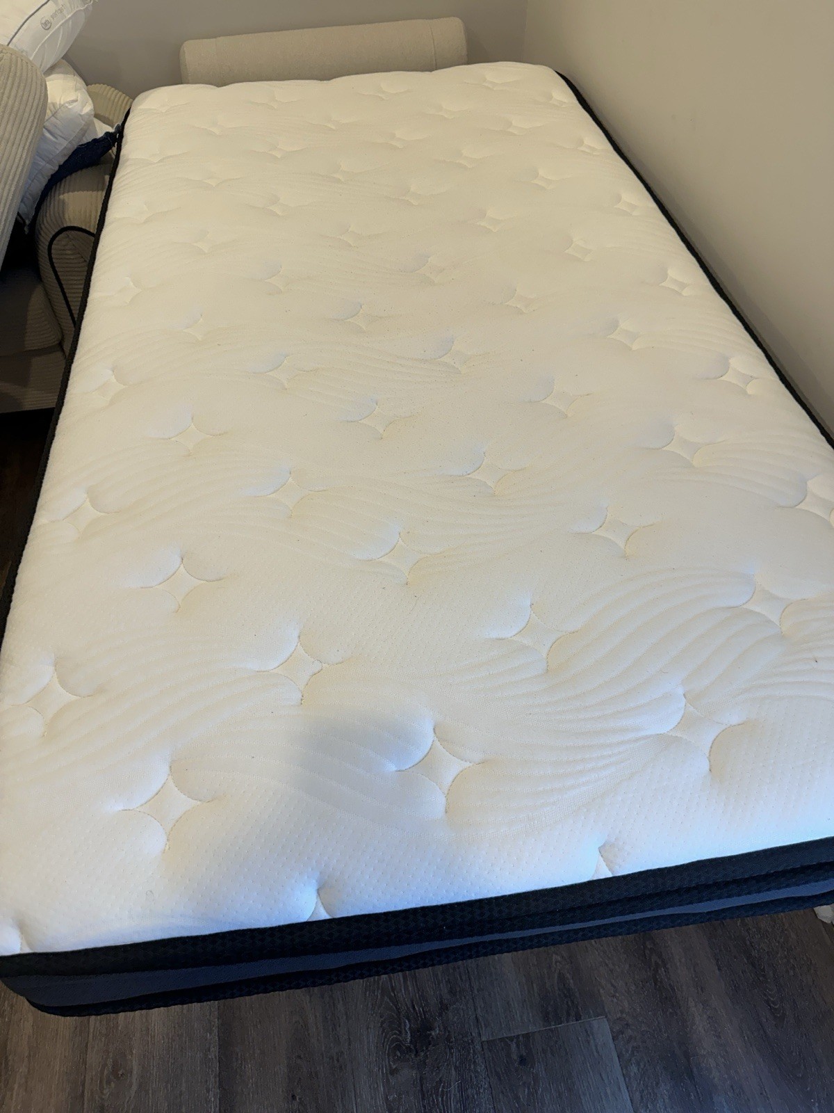Twin Foam & Spring Hybrid Mattress, Medium Firm, Safe & Durable 8 inch