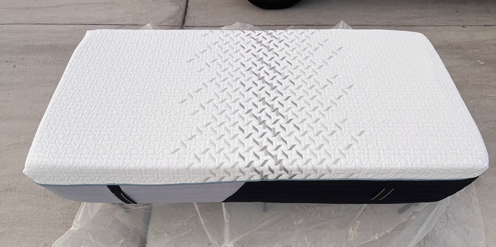 Nectar Twin Memory Foam Mattress Medium Firm Cooling Technology White/Black