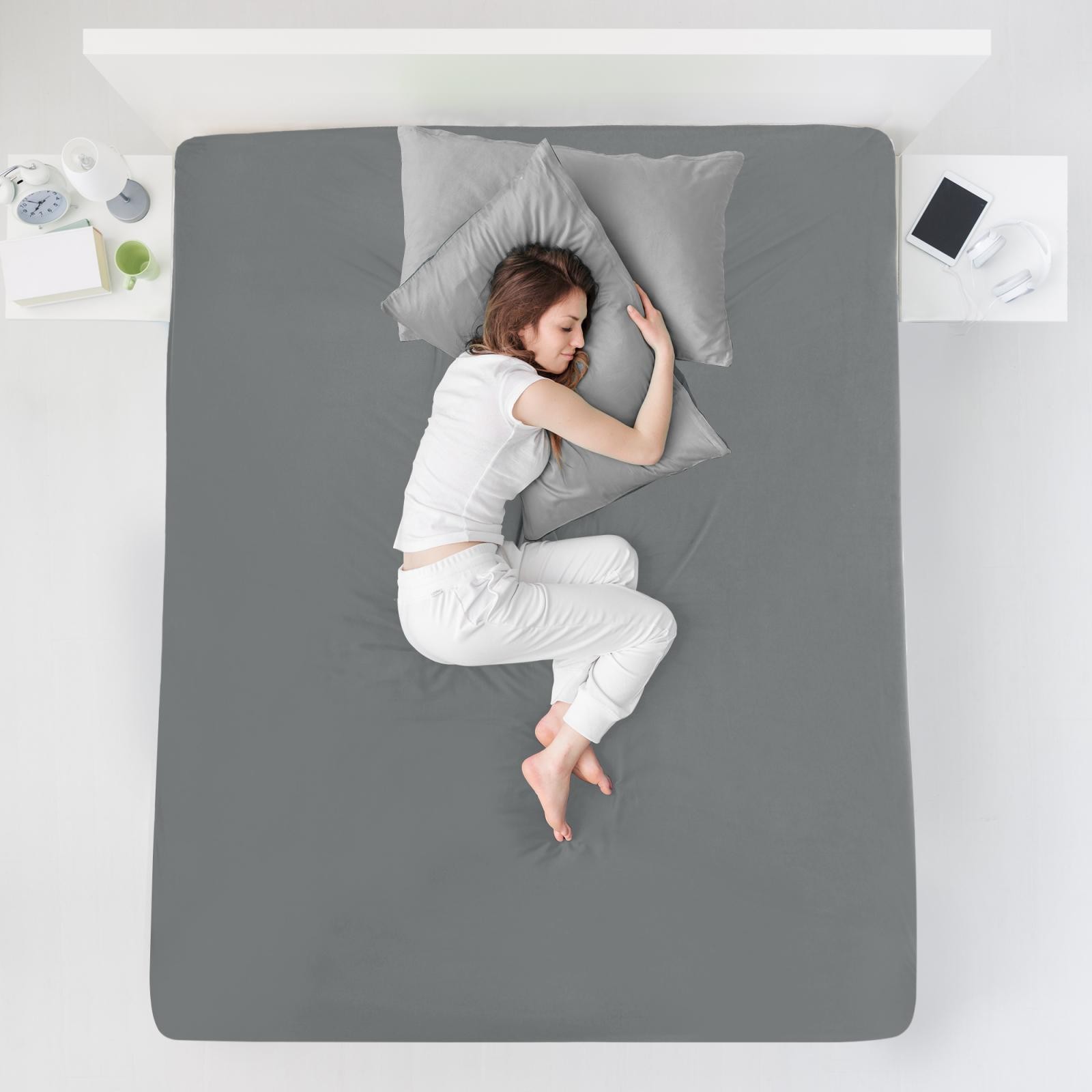190GSM Polyester Brushed Silky Fitted Sheet Deep Pocket 16 Inch