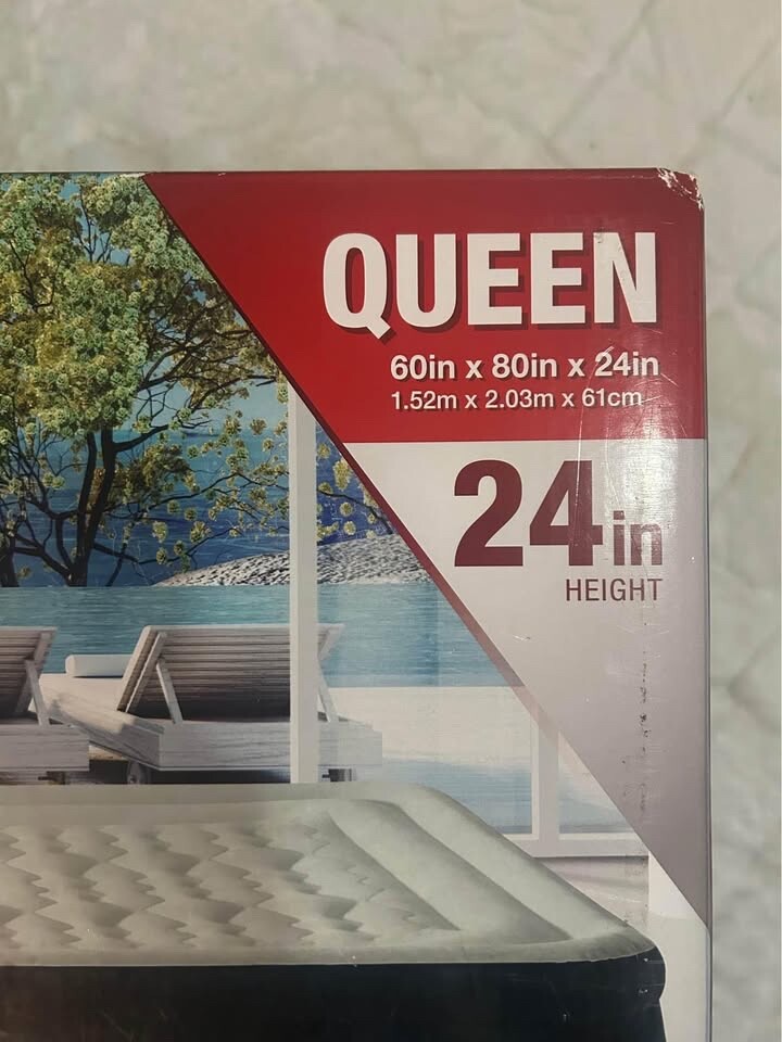 Intex Queen Mattress, New. Dura Beam Delux, perfect for visits.