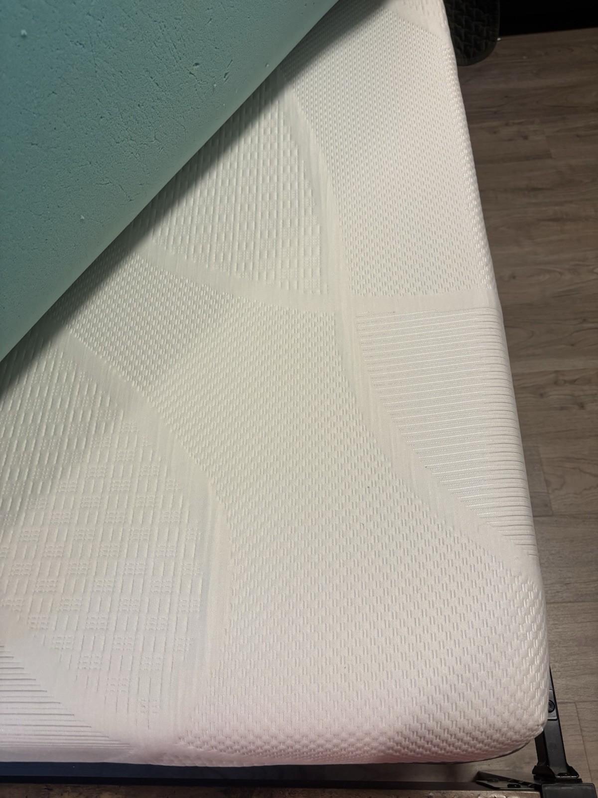 Perfect Cloud UltraPlush Full Mattress 10 Inch Cooling Gel Memory Foam And Frame