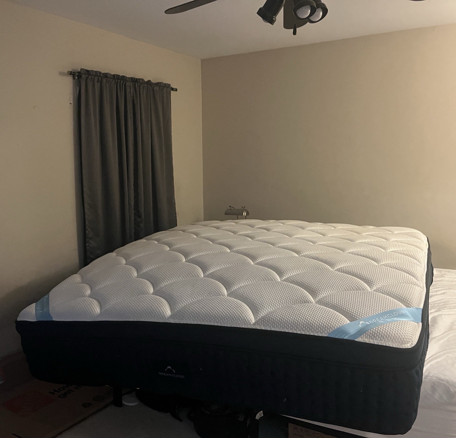 King Size Dream Cloud Premier Hybrid Mattress