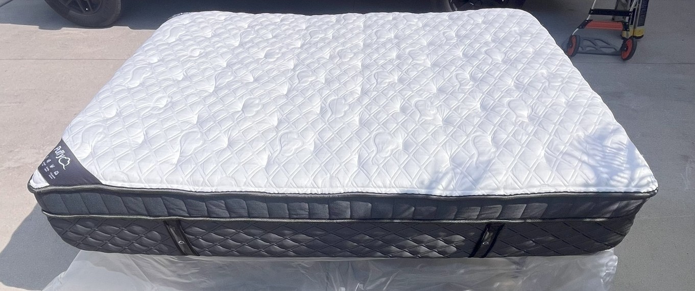 Puffy Wrapped Coils King Mattress Medium Firm Cooling Tech White/Gray