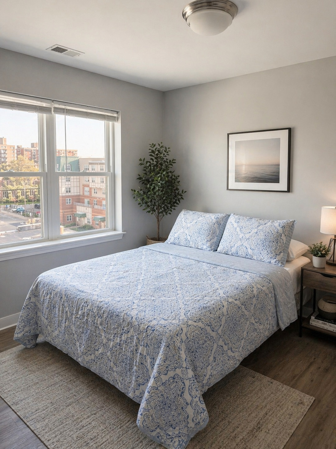 TEMPURPEDIC LUXEBREEZE 2.0 FIRM – QUEEN MATTRESS – BRAND NEW