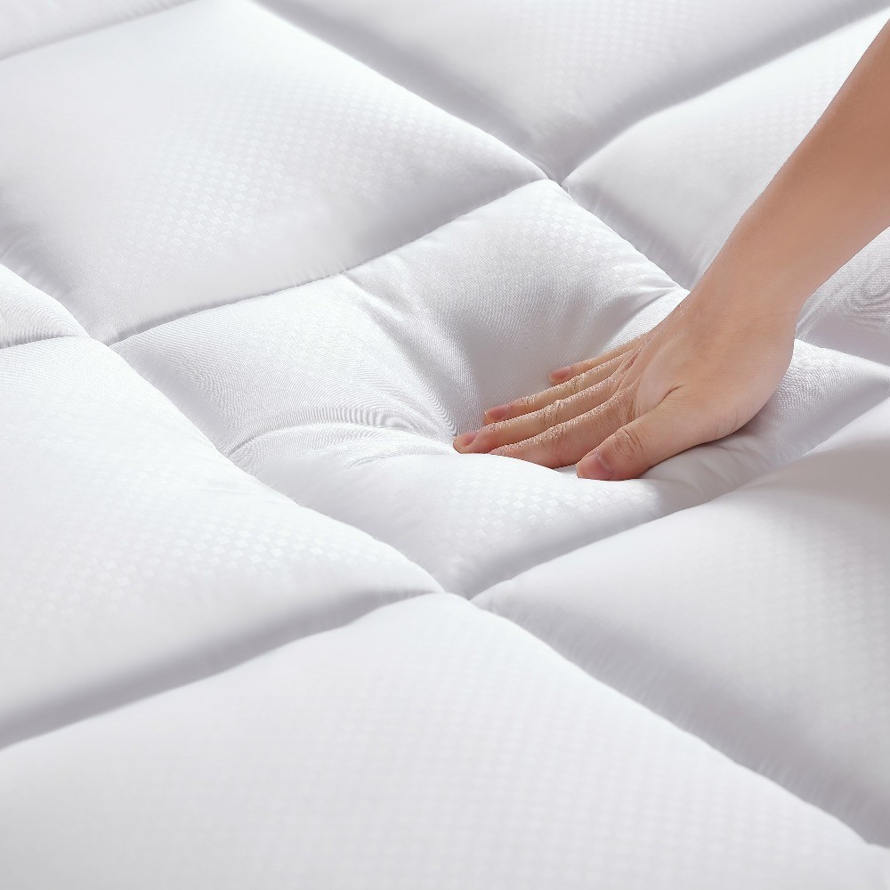 Ultra Plush Pillow Top Mattress Topper for King Size Bed