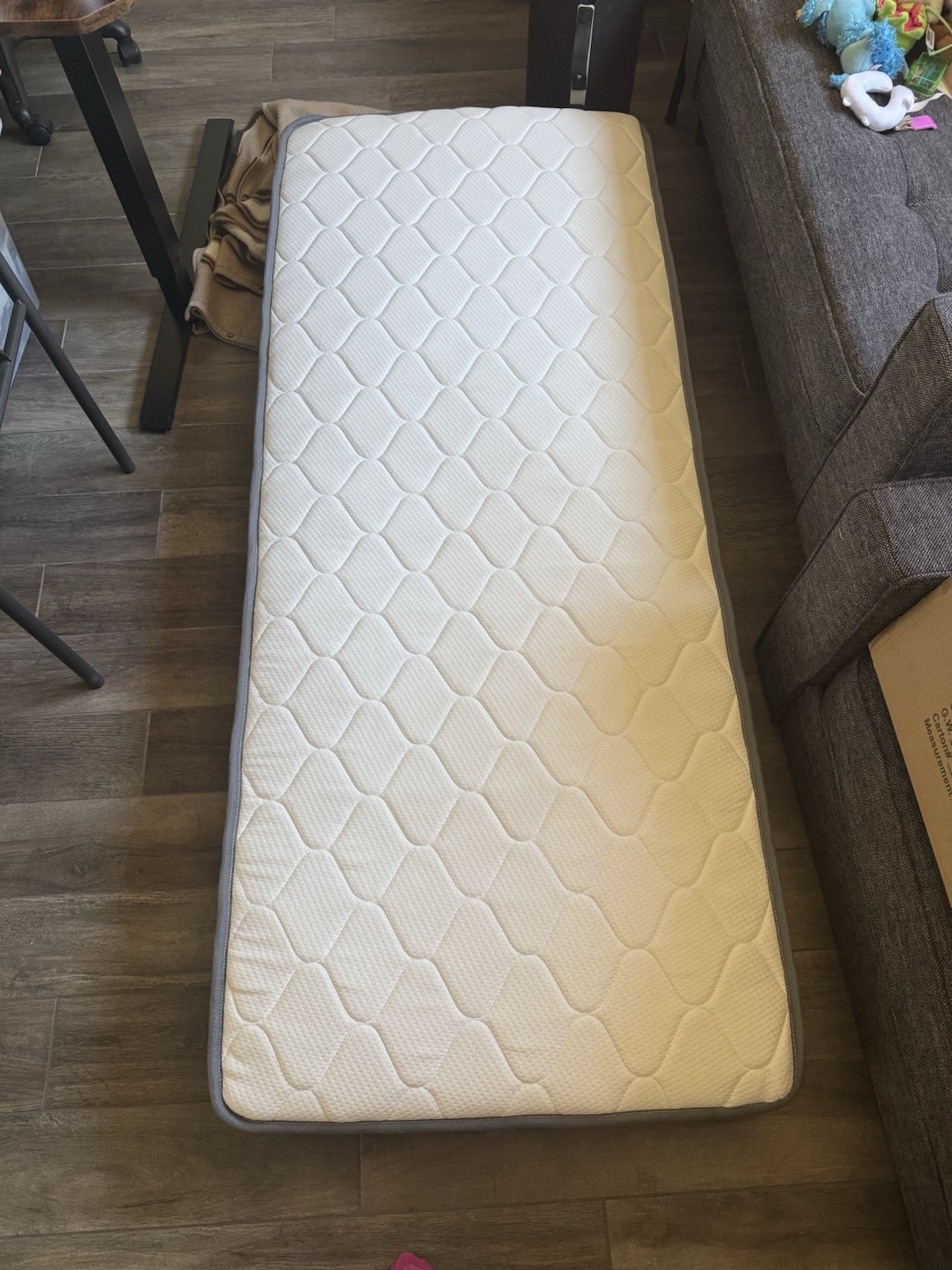 Twin Innerspring Mattress Medium Firm White/Gray Fabric Cover Geometric