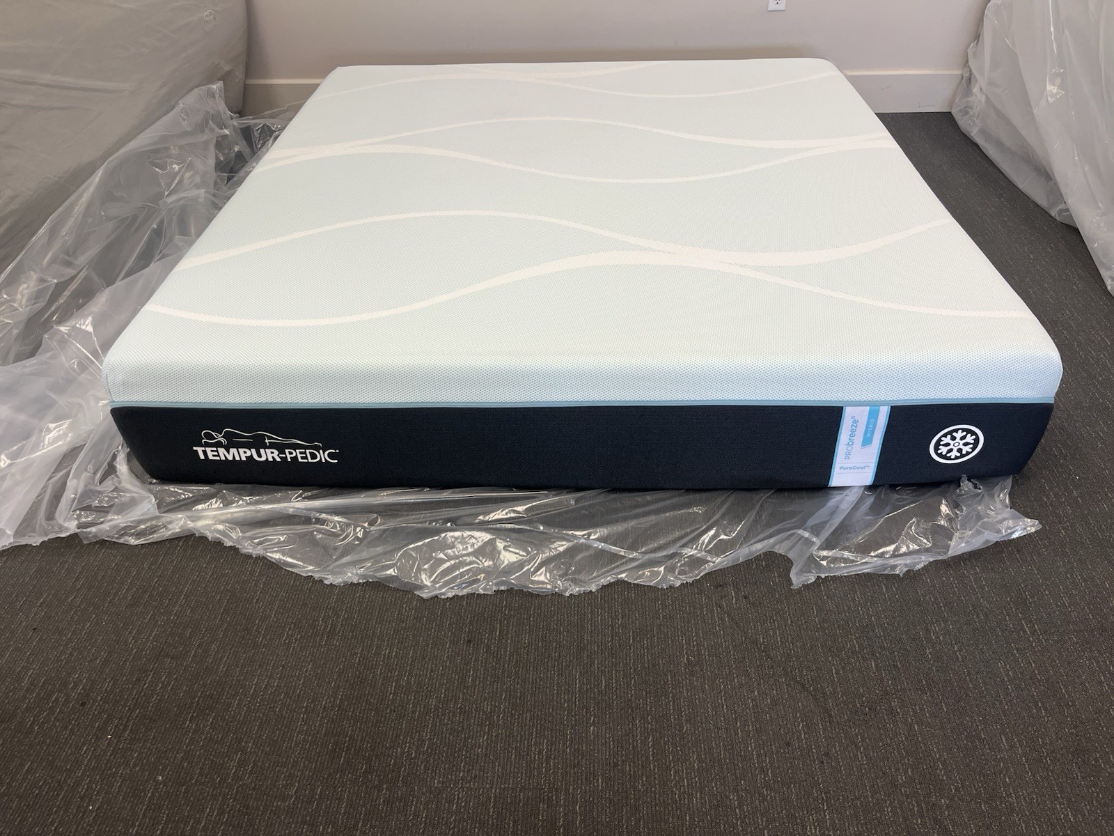 TEMPURPEDIC ProBreeze MEDIUM Hybrid King MATTRESS Free Shipping $5,099.00
