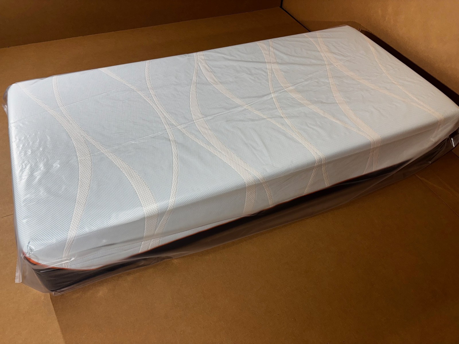 Tempurpedic Luxe Breeze Firm Twin XL Mattress LuxeBreeze MSRP $5199