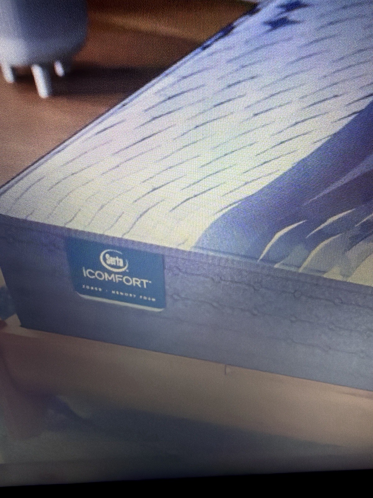 Serta iComfortECO Q20GL Hybrid Plush Pillow Top King Mattress