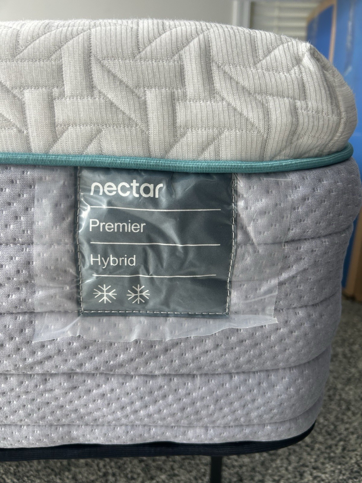 Nectar Premier 13” hybrid king mattress- Fast Shipping