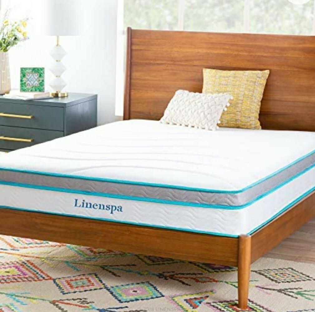 Linenspa 10 Inch Memory Foam and Innerspring Hybrid Medium Feel Queen Matress