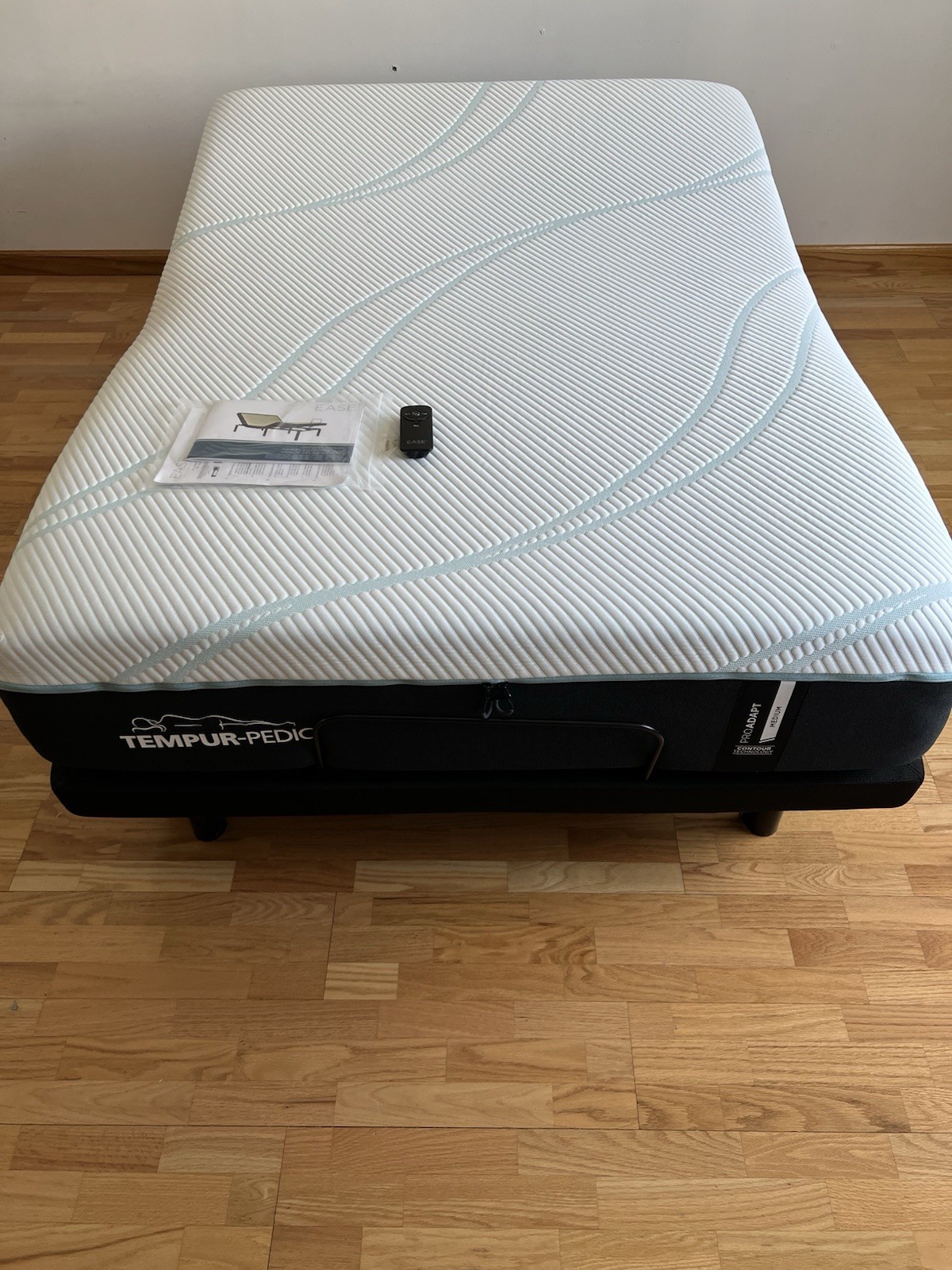 Tempur-Pedic ProAdapt Medium Memory Foam Mattress with adjustable Base