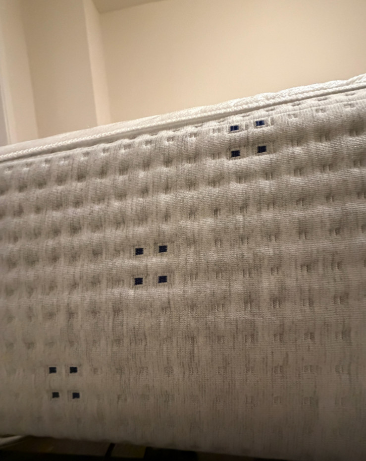 Sleepy’s Queen Basic Memory Foam Firm Mattress