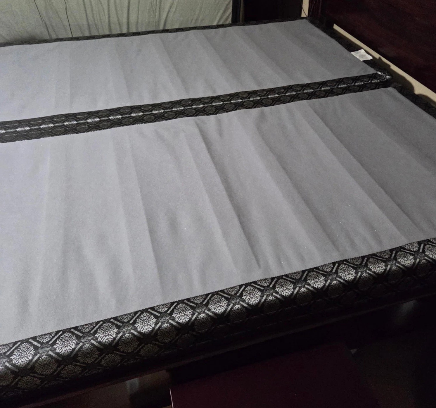 Fast Deal!!!King Size MATTRESS Set w/dual box spring! Local Pick-up Only!!!