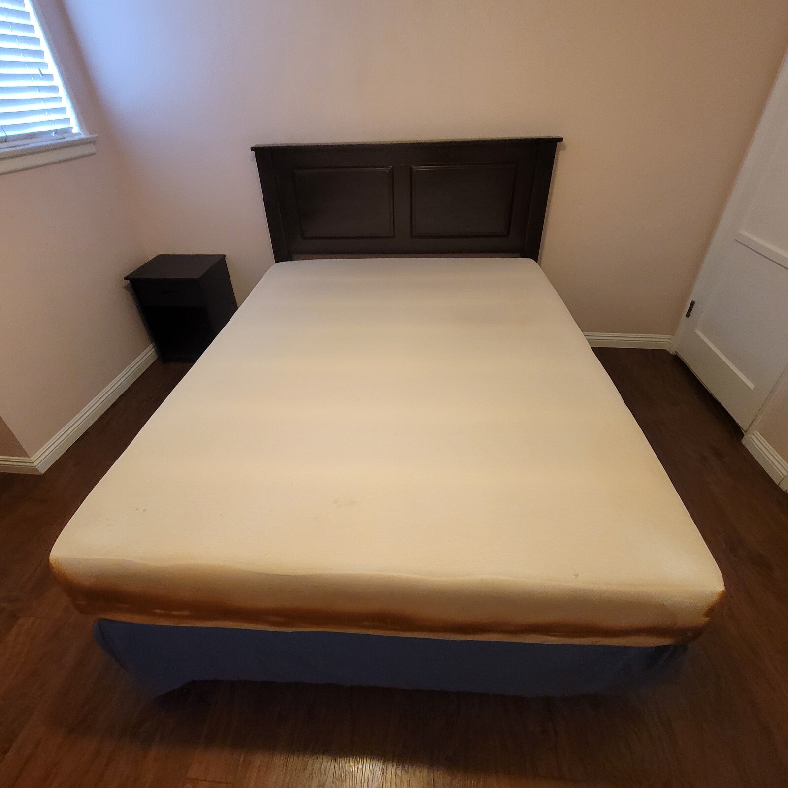 Mattress Queen Memory Foam 10 inch thickness, Length: 6 Feet 6 inches