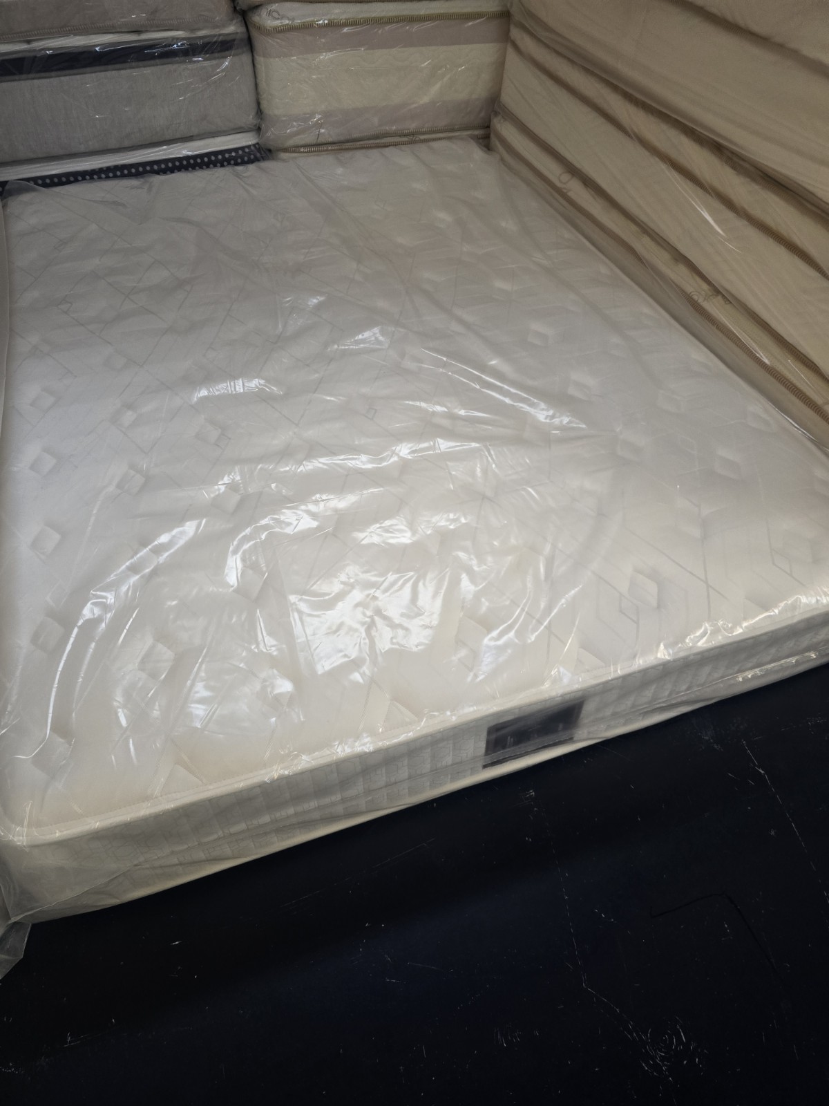 Shifman Metropolitan Collection Lenox EXTRA FIRM Queen Size