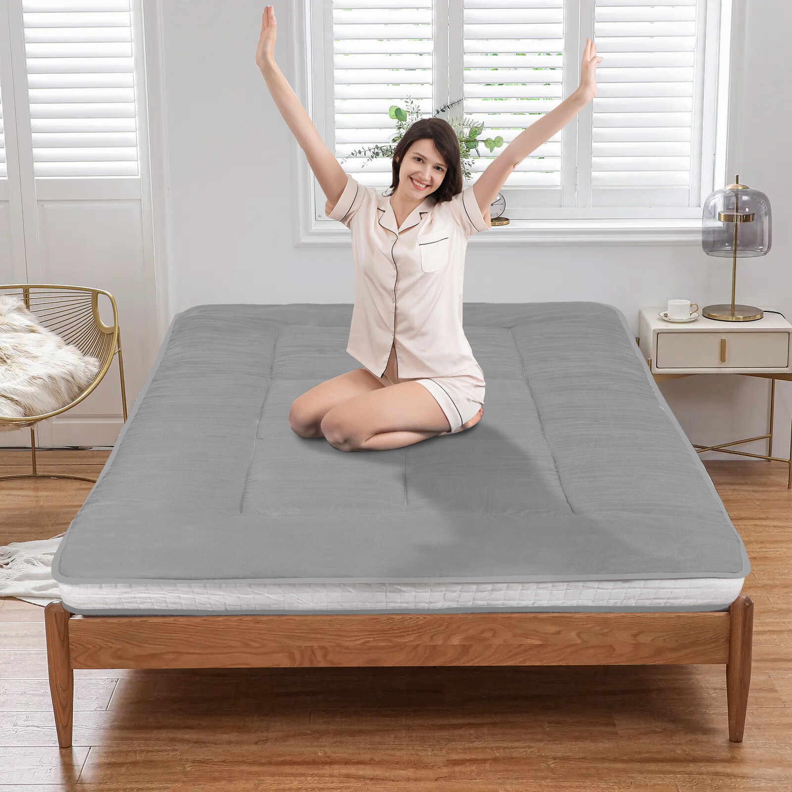 Japanese Floor Mattress 4″ Extra Thick Folding Sleeping Pad for Twin/Full/Queen