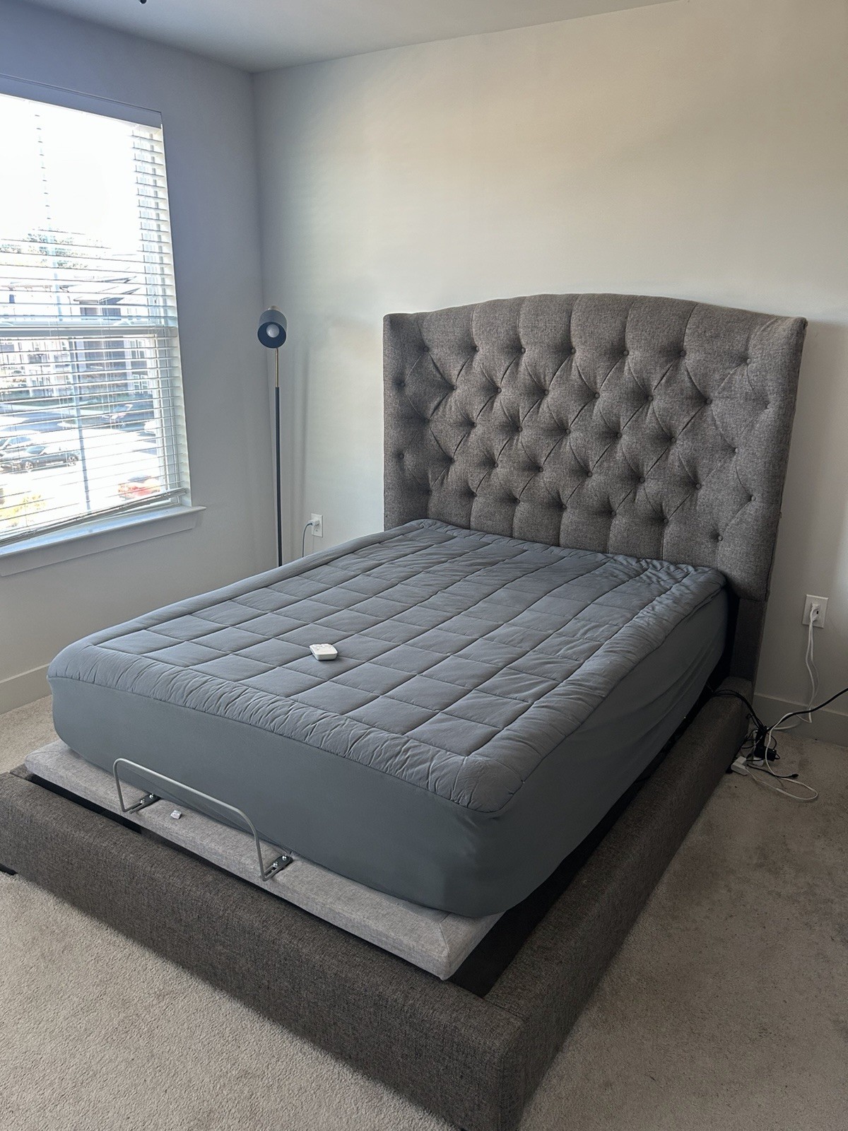 Sleep Number Dual Pump Mattress Queen Size with Wireless Remote