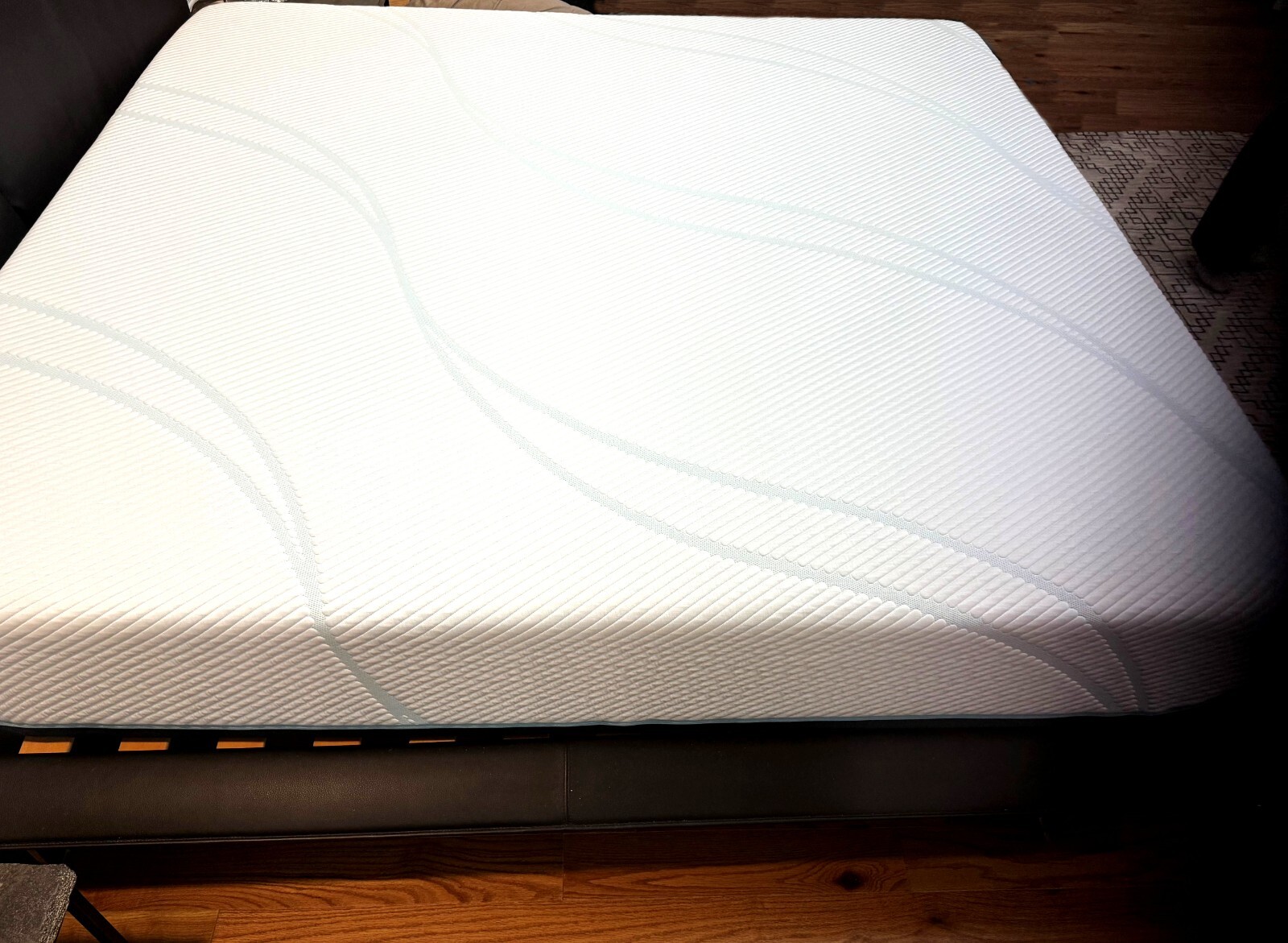 TEMPUR-Pro Adapt King Size 12″ Medium Memory Foam Mattress Prime MINT CONDITION