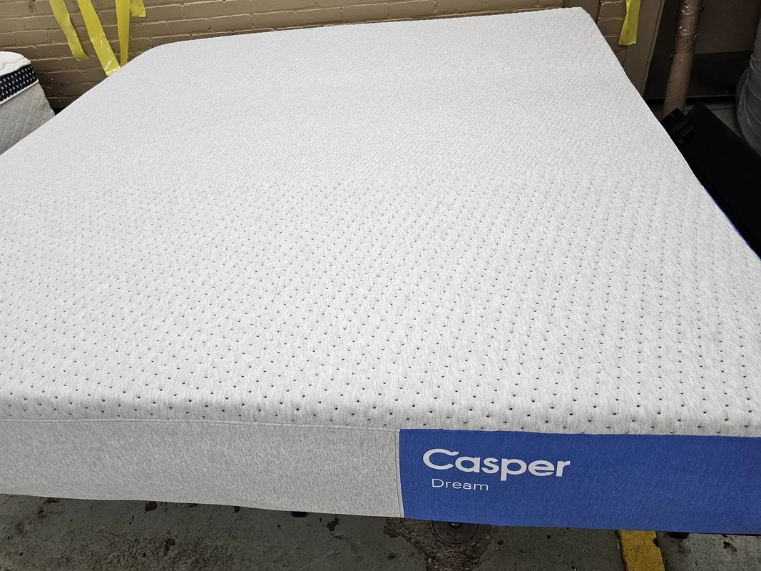 Casper Dream Hybrid Mattress KING / FREE Delivery