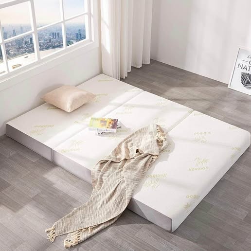 Giantex HT1121 Convertible Tri-folding Foam Mattress
