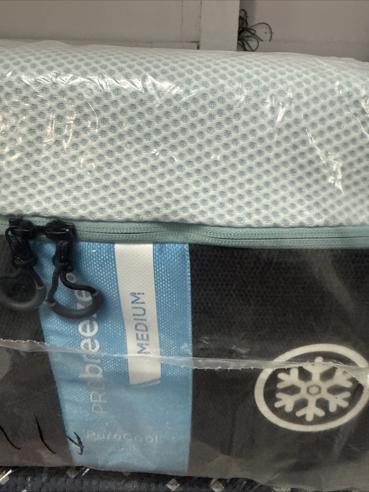 TEMPURPEDIC PRO BREEZE MEDIUM Twin XL MATTRESS-NEW-FREE SHIPPING