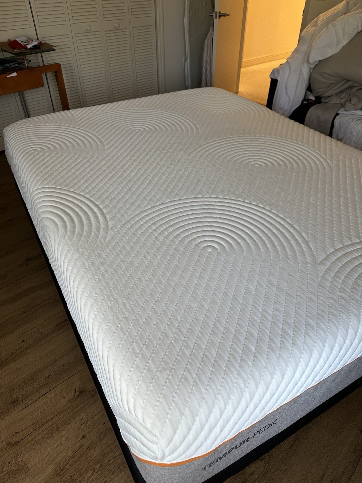 TempurPedic CONTOUR SUPREME FIRM 11.5” QUEEN MATTRESS PICKUP ONLY