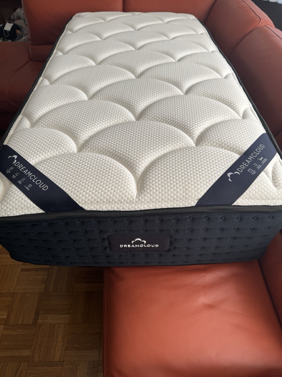 DreamCloud The DreamCloud 38×75 Medium Firm Innerspring 14in Edge Support