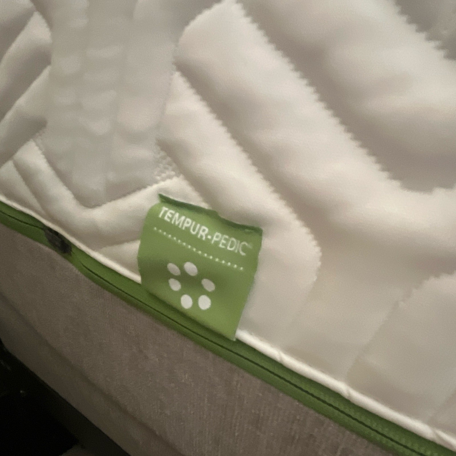 Tempur-Pedic TEMPUR-Flex Hybrid Supreme Queen size Mattress, Gray/White