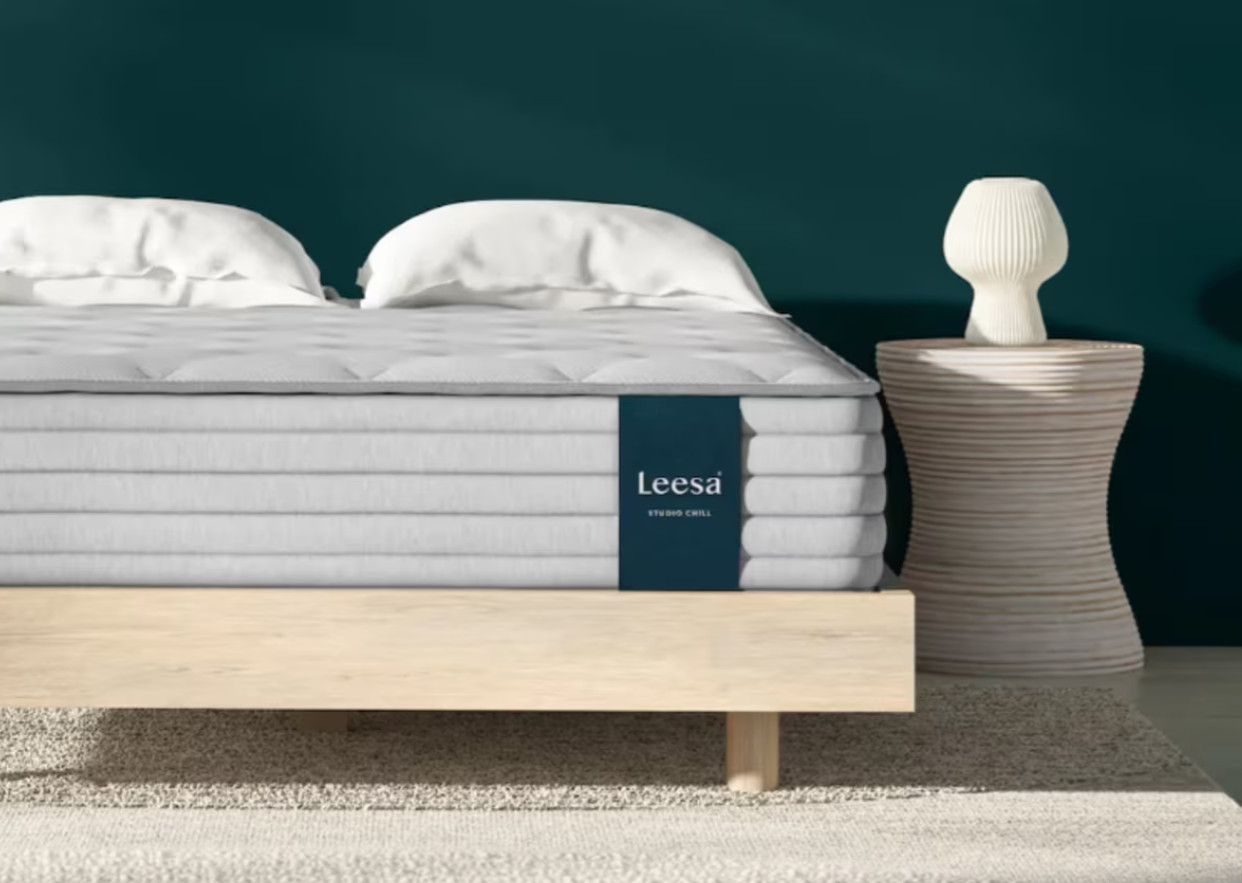 Medium Firm Queen Mattress $450