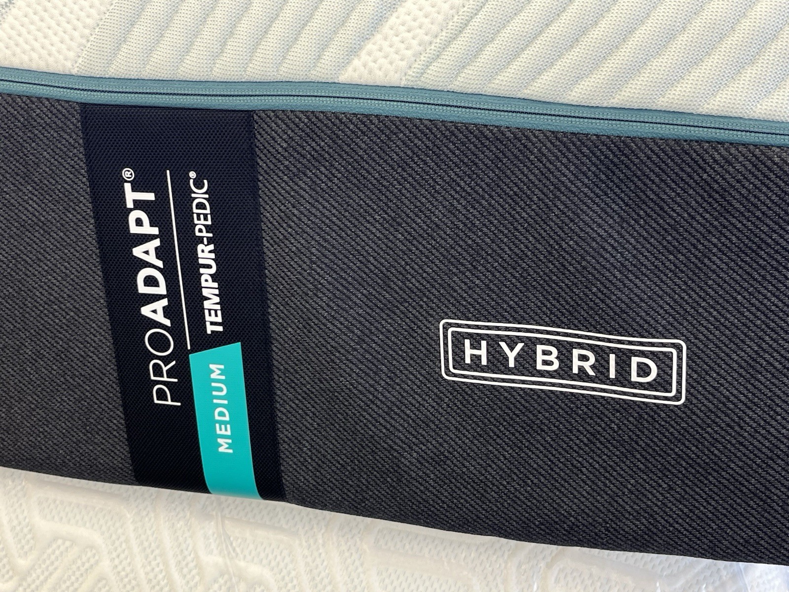 New Tempurpedic ProAdapt Medium Hybrid 2.0 Cal-King Mattress (Free Shipping)