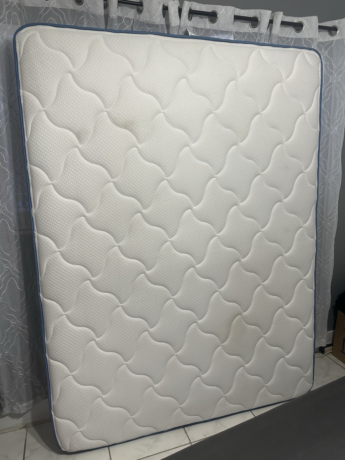 Sleepys Calm Queen Foam Mattress White Blue Rayon Polyester Cover 2021