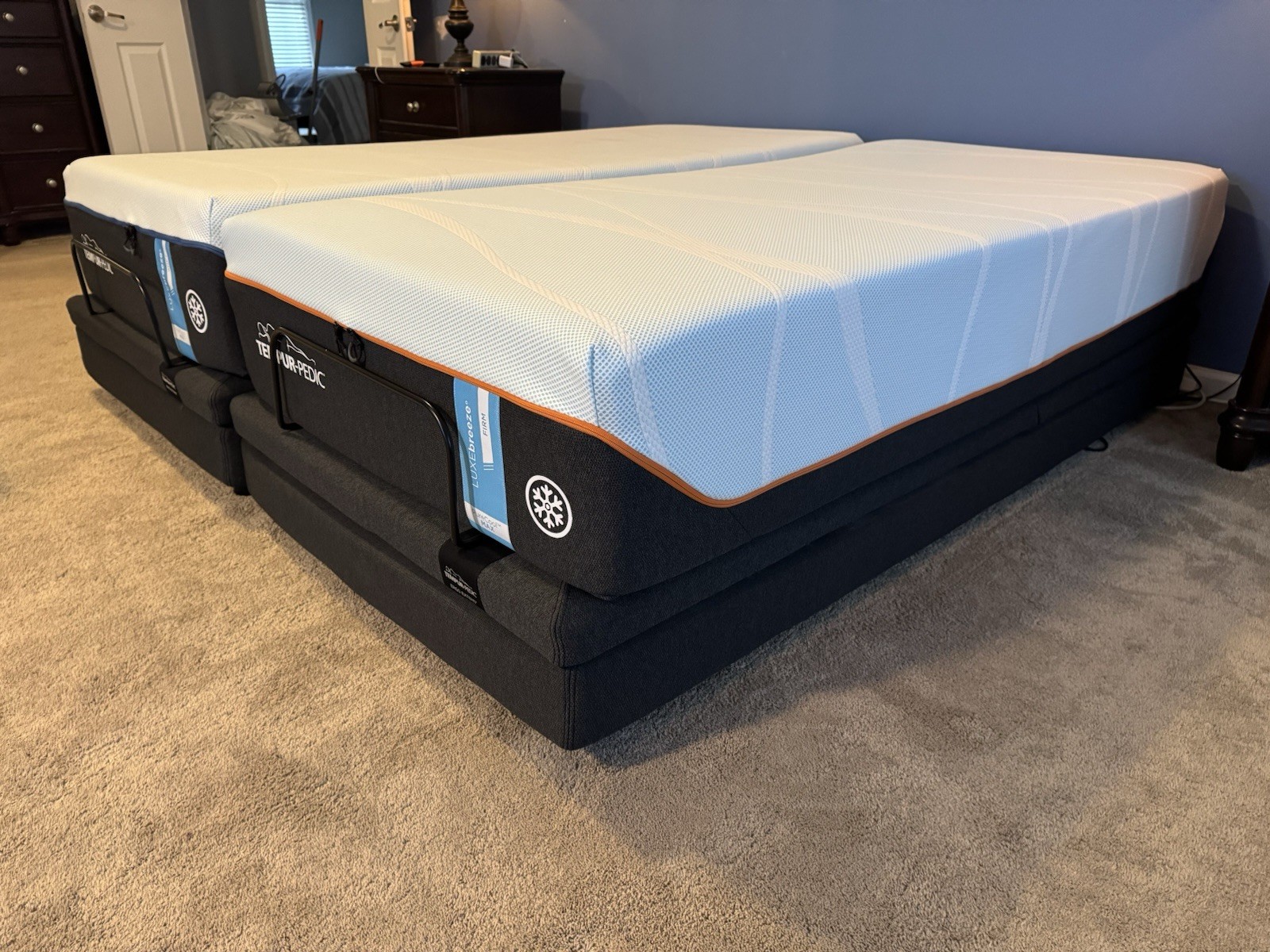 Tempur-Pedic LUXEbreeze Twin XL Gel Foam Soft & Firm Adjustable Bases