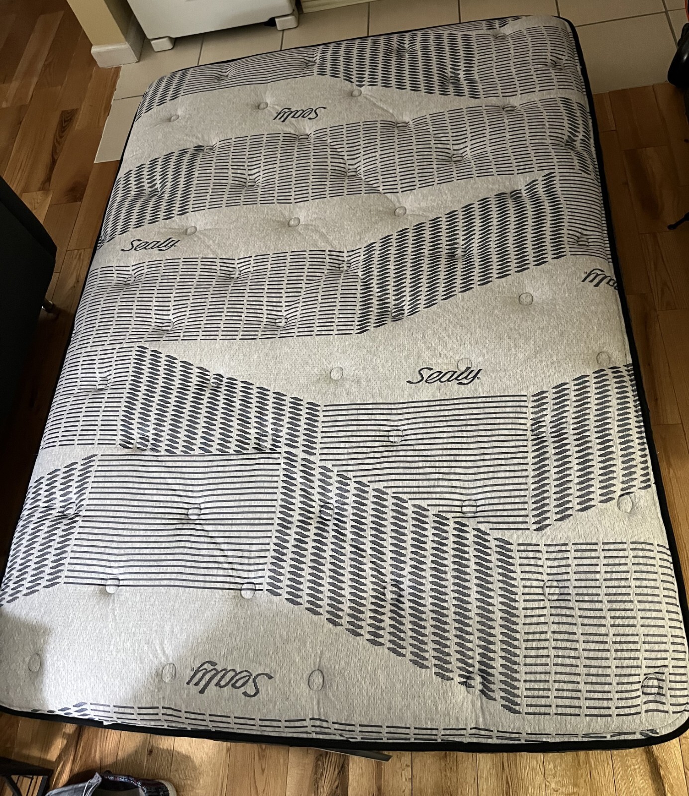 full size mattress Sealy brand