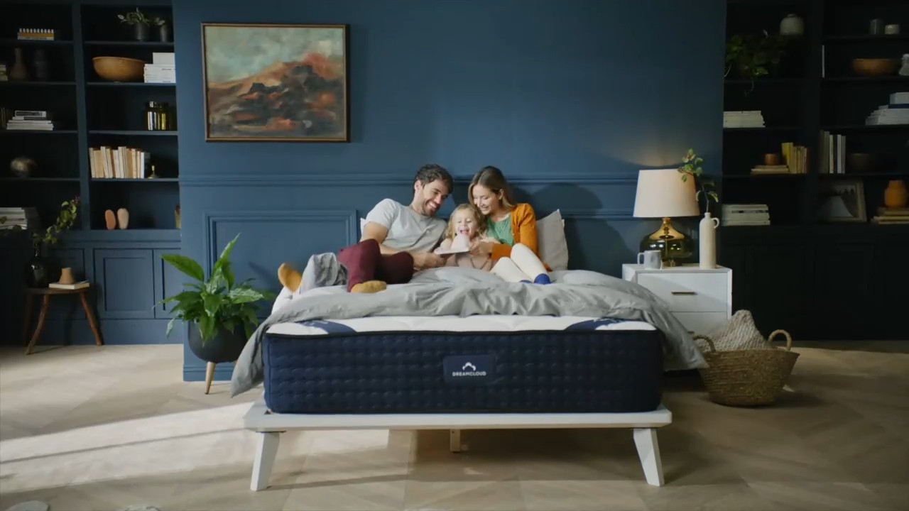 DreamCloud Premier Rest 16″ Queen Mattress -Luxury Hybrid Memory Foam NEW IN BOX